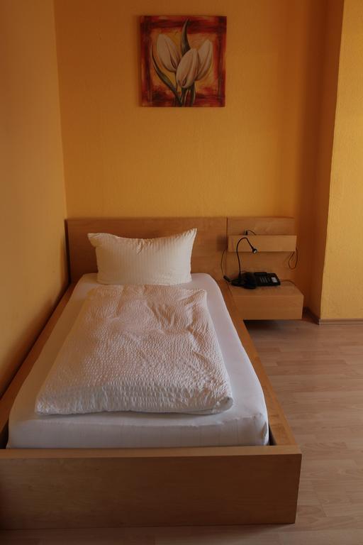 Vierlandentor Otel Hamburg Dış mekan fotoğraf