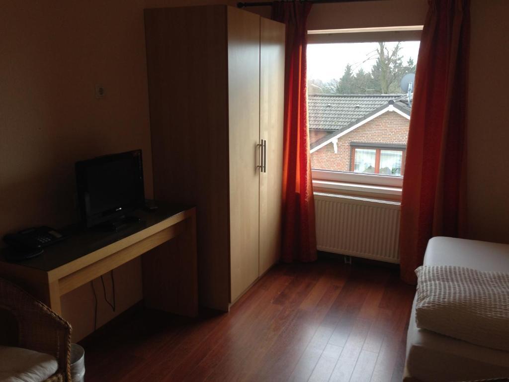 Vierlandentor Otel Hamburg Dış mekan fotoğraf